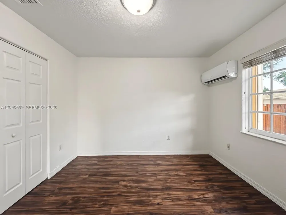 12711 NW 99th Pl Hialeah Gardens, FL 33018
