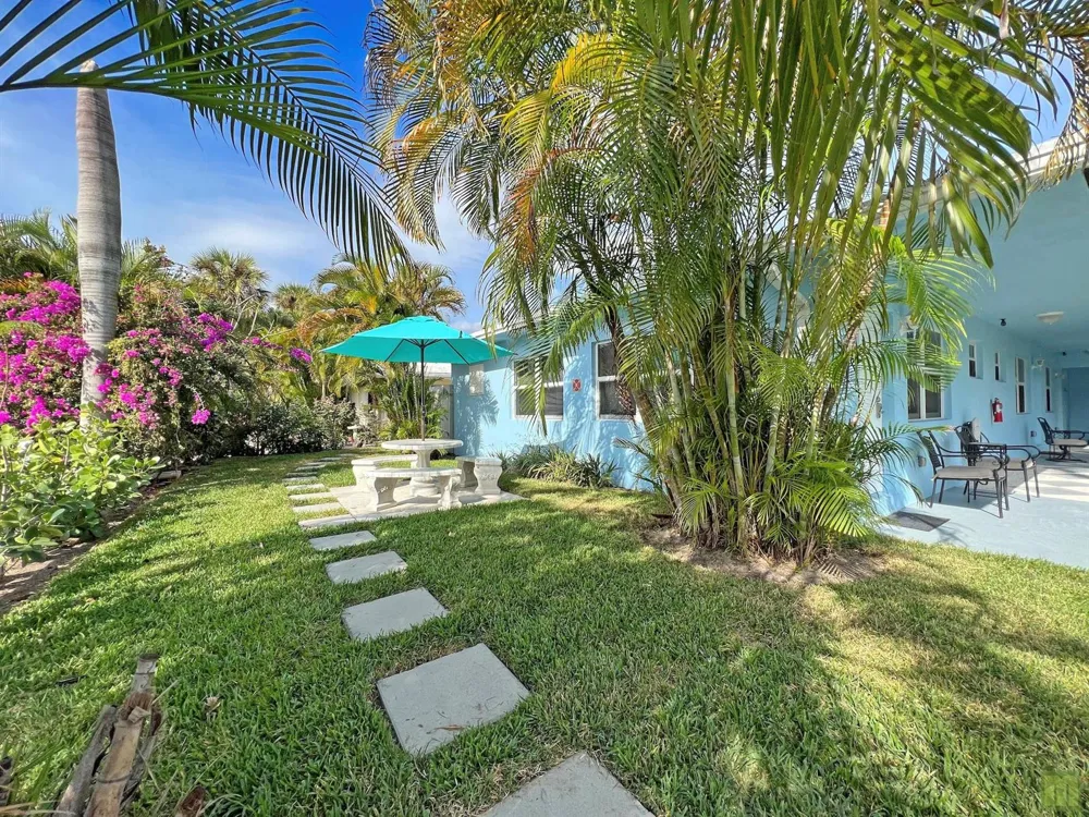 2695 SE 1ST COURT #1 Pompano Beach, FL 33062