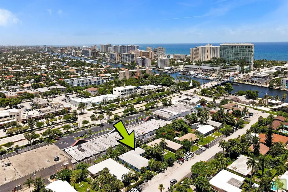 2695 SE 1ST COURT #1 Pompano Beach, FL 33062