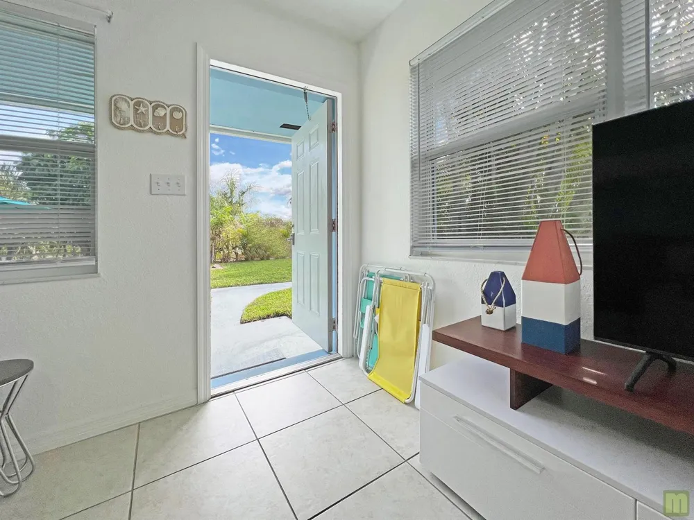 2695 SE 1ST COURT #1 Pompano Beach, FL 33062