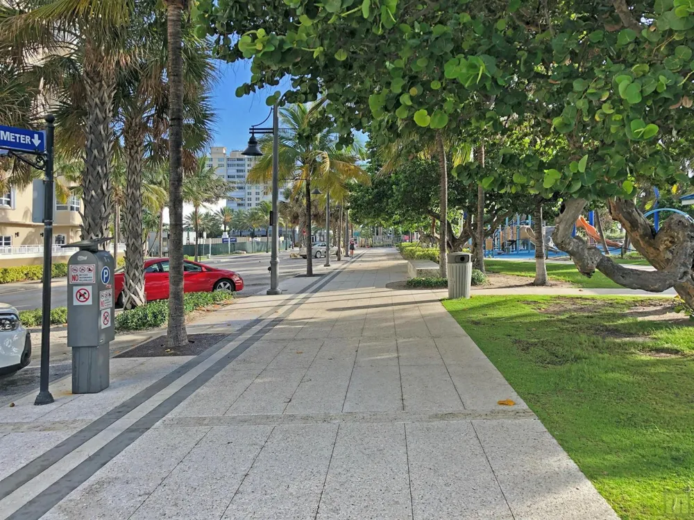 2695 SE 1ST COURT #1 Pompano Beach, FL 33062