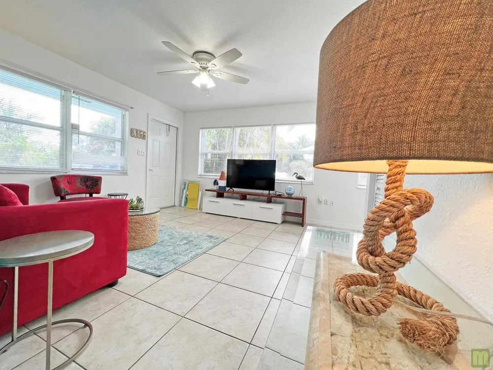 2695 SE 1ST COURT #1 Pompano Beach, FL 33062