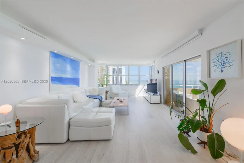1950 S Ocean Dr #11P Hallandale Beach, FL 33009