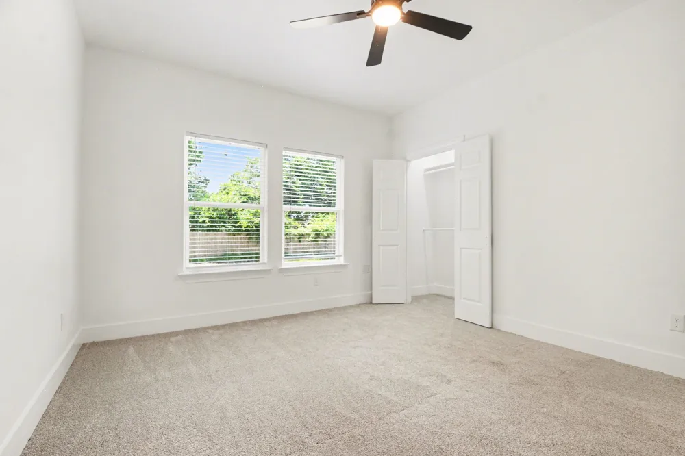 415 Thomas Street Terrell, TX 75160