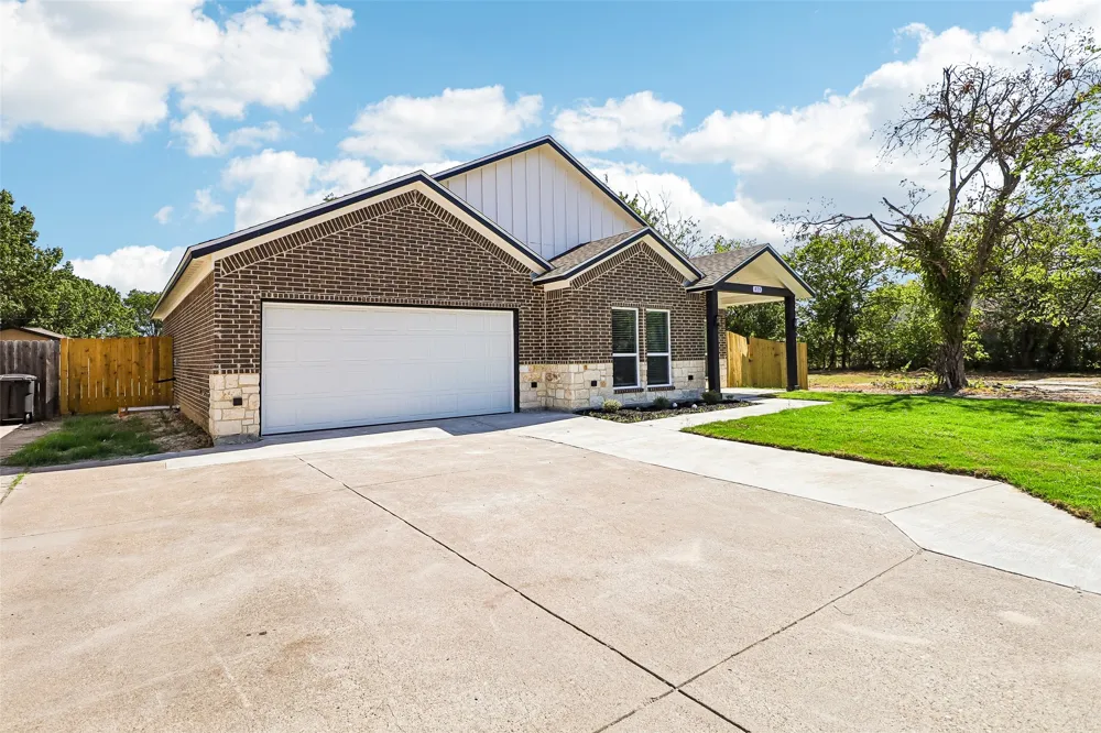 415 Thomas Street Terrell, TX 75160