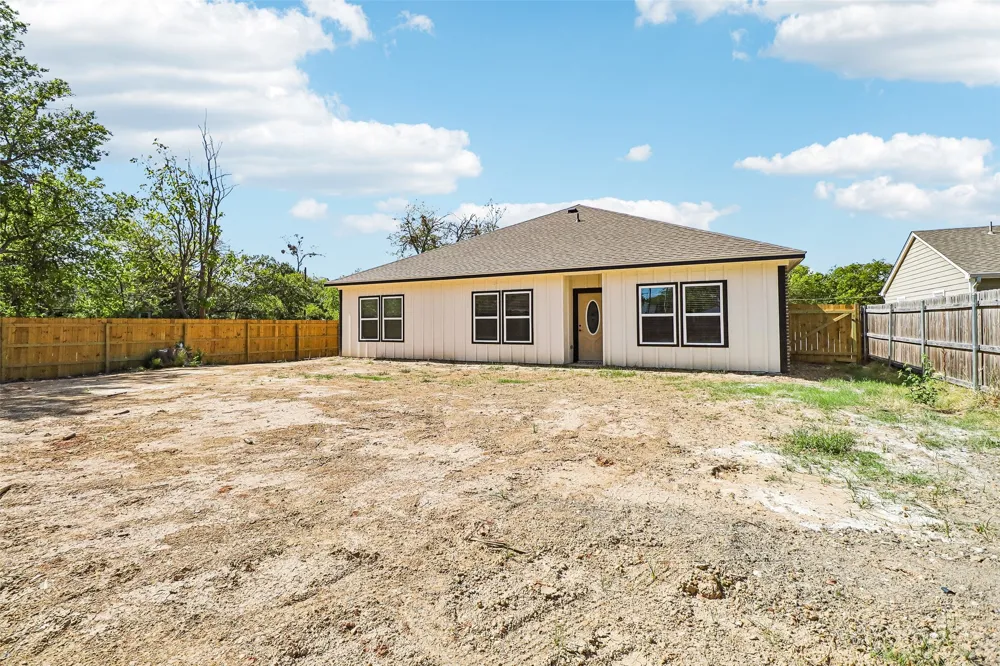 415 Thomas Street Terrell, TX 75160