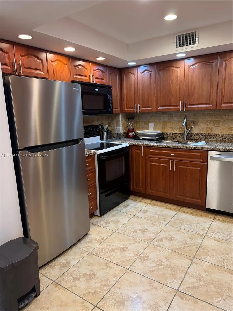 1985 S Ocean Dr #21H Hallandale Beach, FL 33009
