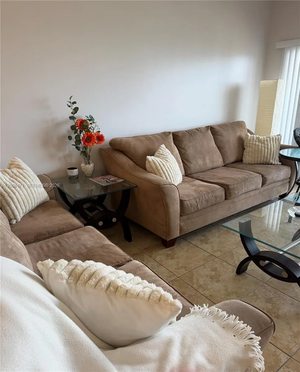 1985 S Ocean Dr #21H Hallandale Beach, FL 33009