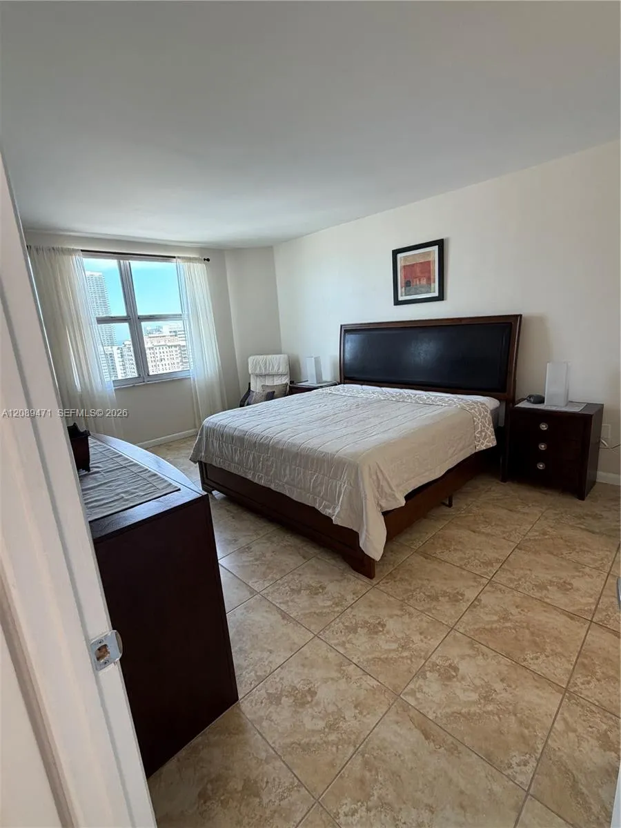1985 S Ocean Dr #21H Hallandale Beach, FL 33009