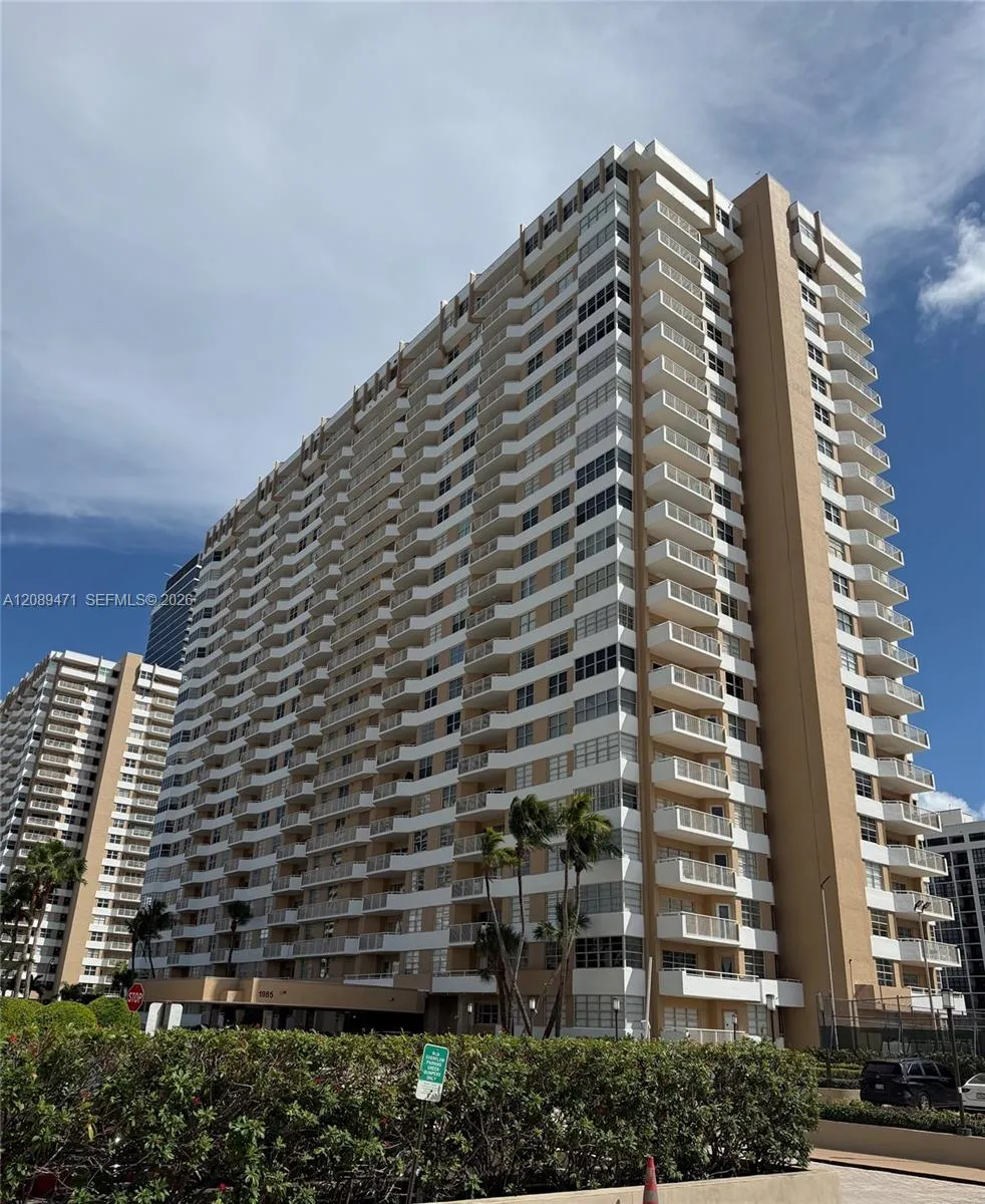 1985 S Ocean Dr #21H Hallandale Beach, FL 33009