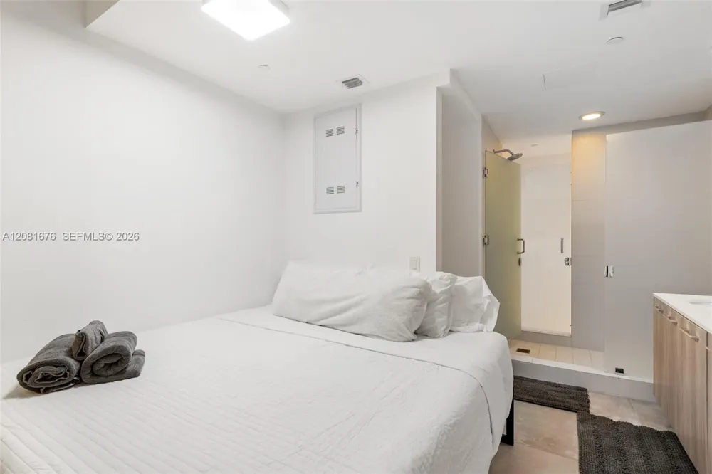 501 NE 31st St #2504 Miami, FL 33137