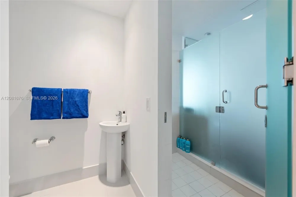 501 NE 31st St #2504 Miami, FL 33137