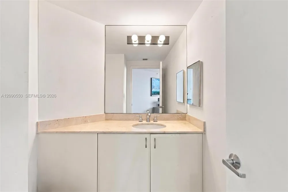 6365 Collins Ave #1103 Miami Beach, FL 33141