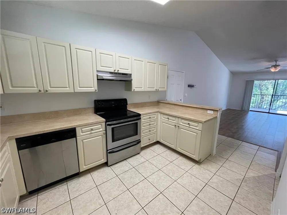 Arbour Walk Circle #2324 Naples, FL 34109