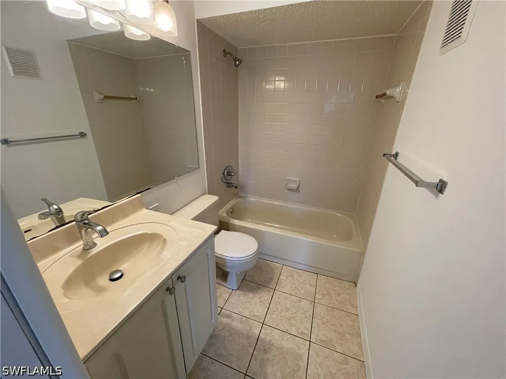Arbour Walk Circle #2324 Naples, FL 34109