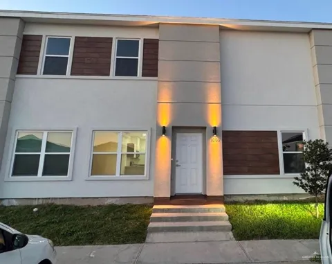 901 Yuma Avenue #1000