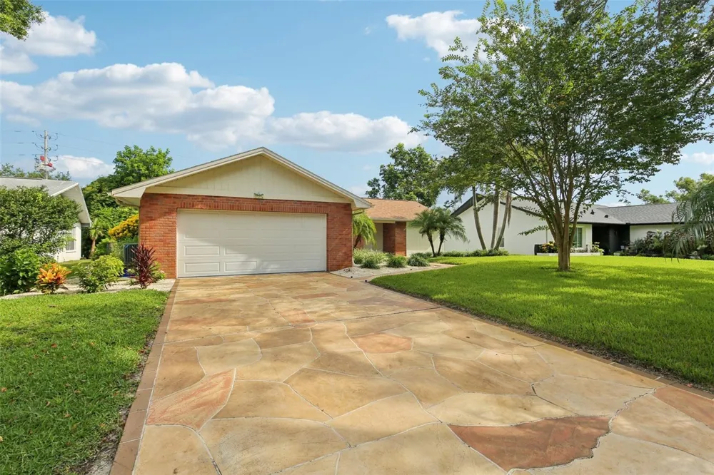 2866 THISTLE COURT Palm Harbor, FL 34684