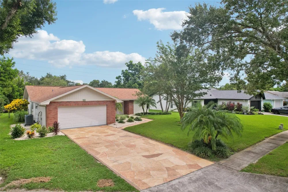 2866 THISTLE COURT Palm Harbor, FL 34684