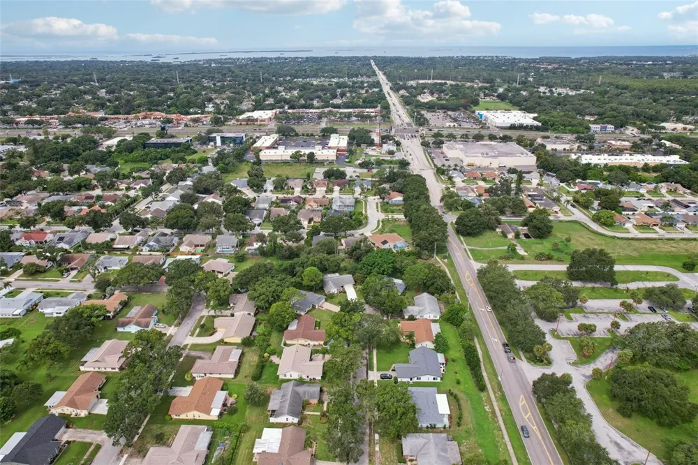 2866 THISTLE COURT Palm Harbor, FL 34684
