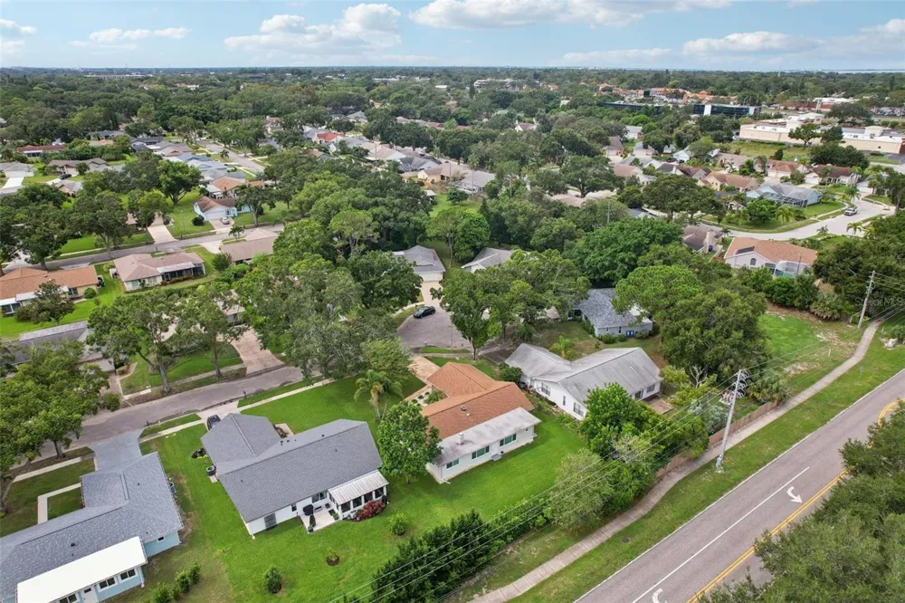 2866 THISTLE COURT Palm Harbor, FL 34684