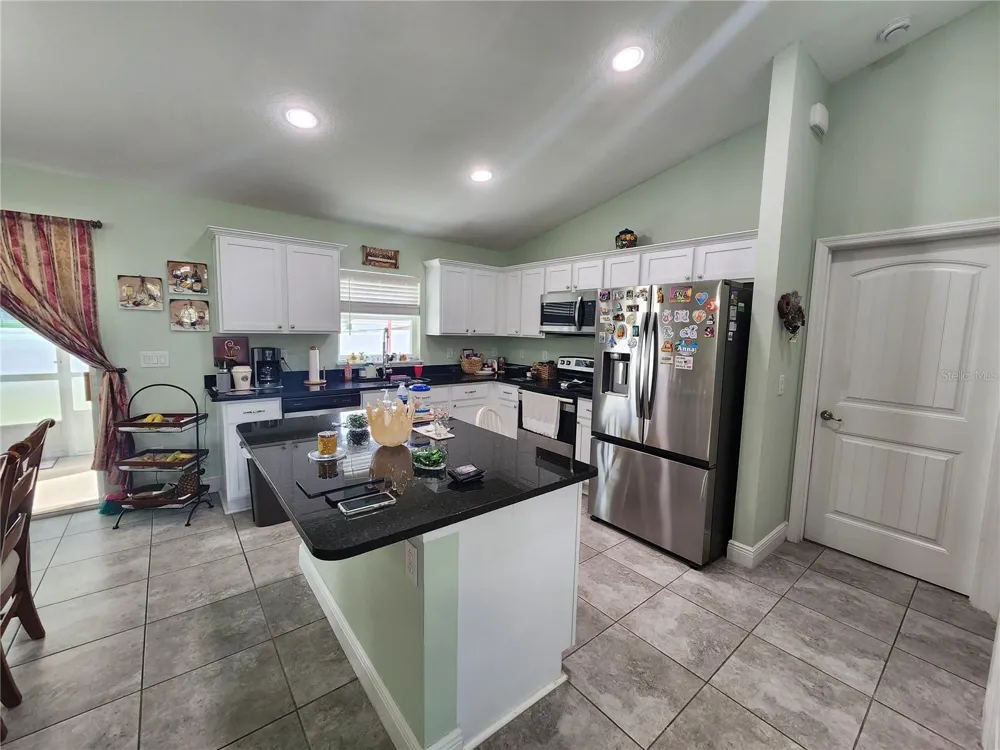24 DOGWOOD DRIVE LOOP ocala, FL 34472