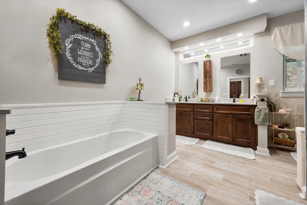 529 La Bota Corsicana, TX 75109