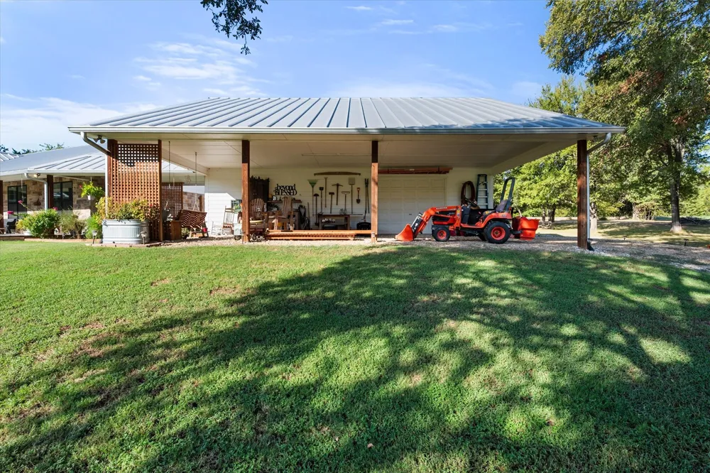 529 La Bota Corsicana, TX 75109