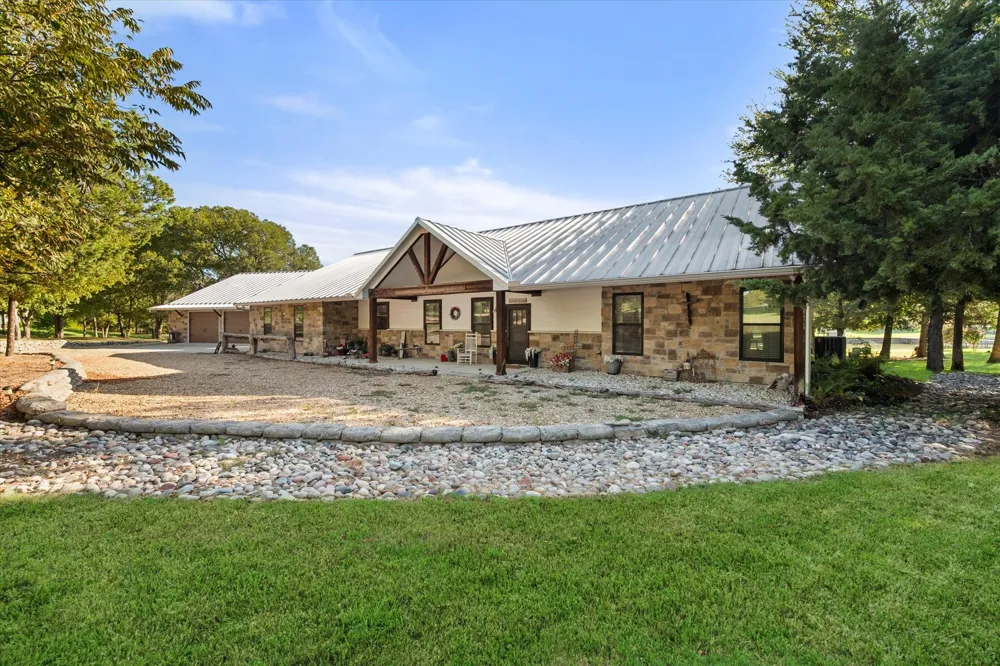 529 La Bota Corsicana, TX 75109