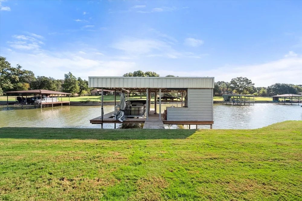 529 La Bota Corsicana, TX 75109