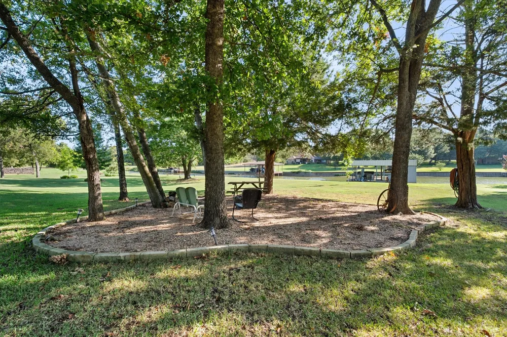 529 La Bota Corsicana, TX 75109