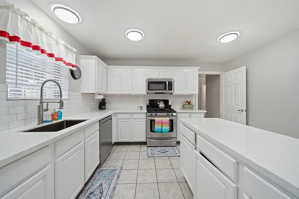 1309 Rachel Court Pearland, TX 77581