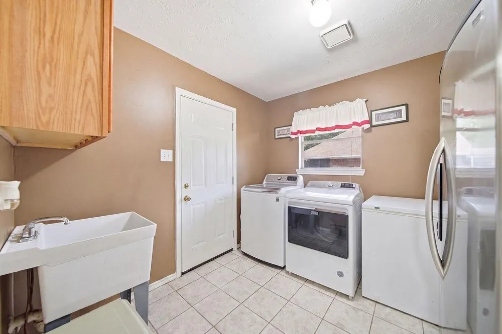 1309 Rachel Court Pearland, TX 77581