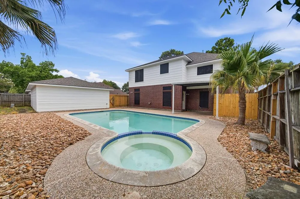 1309 Rachel Court Pearland, TX 77581