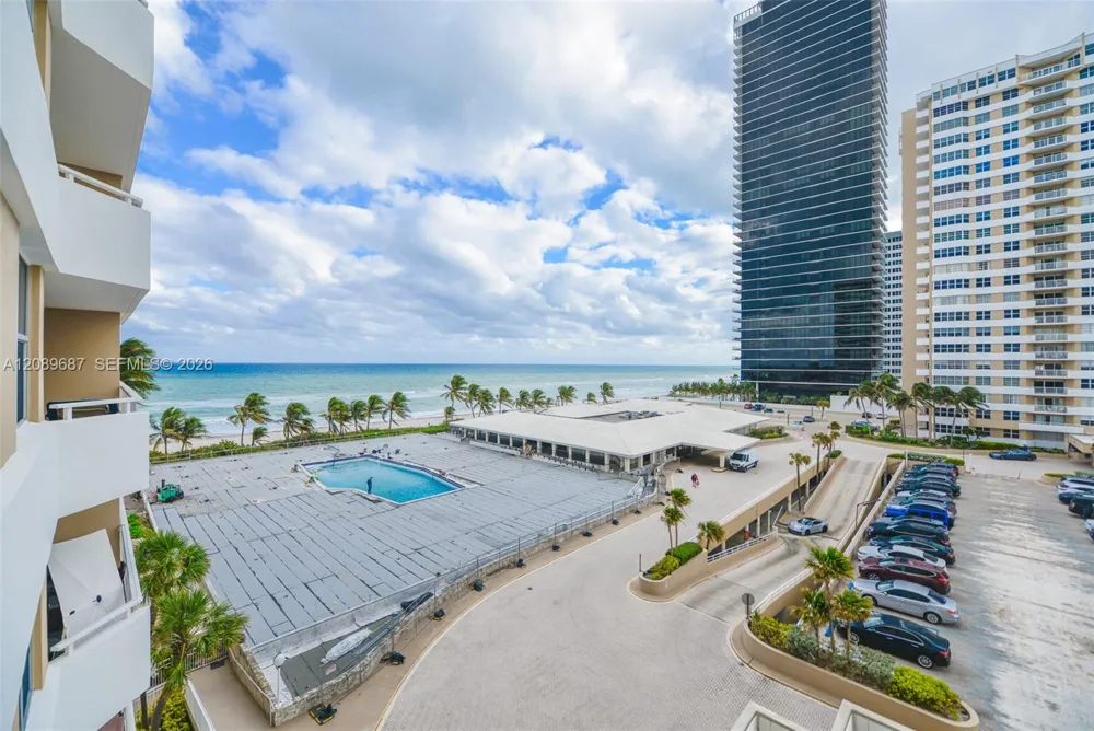 1950 S Ocean Dr #5A Hallandale Beach, FL 33009