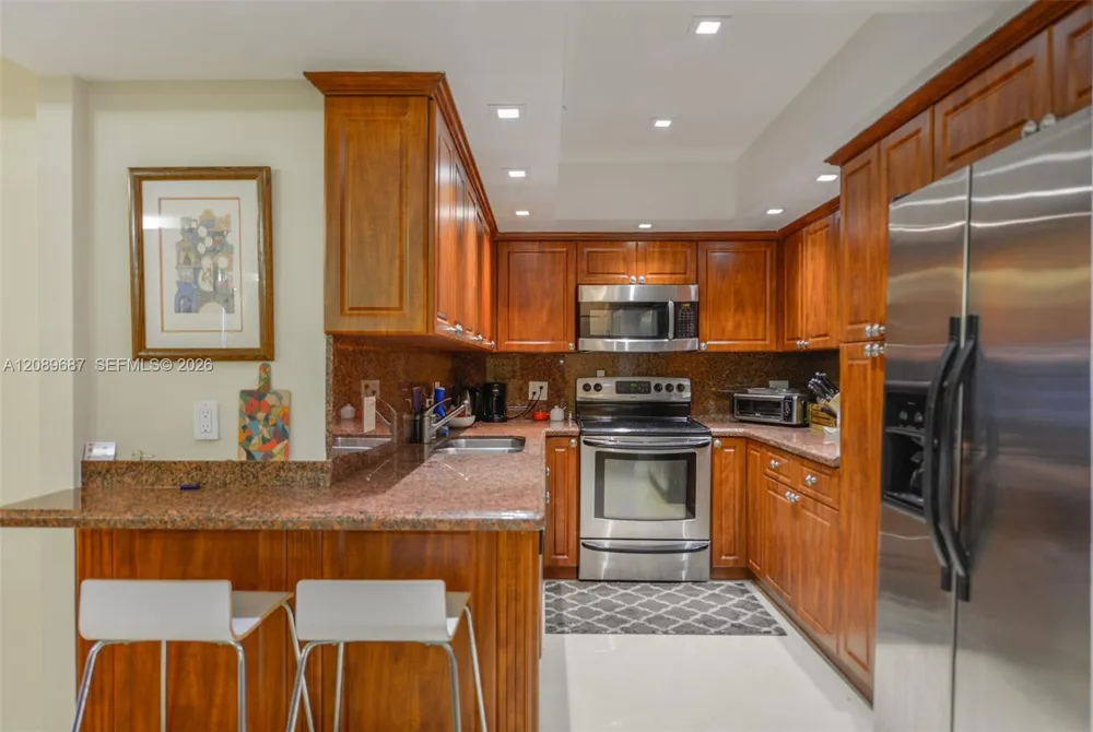 1950 S Ocean Dr #5A Hallandale Beach, FL 33009