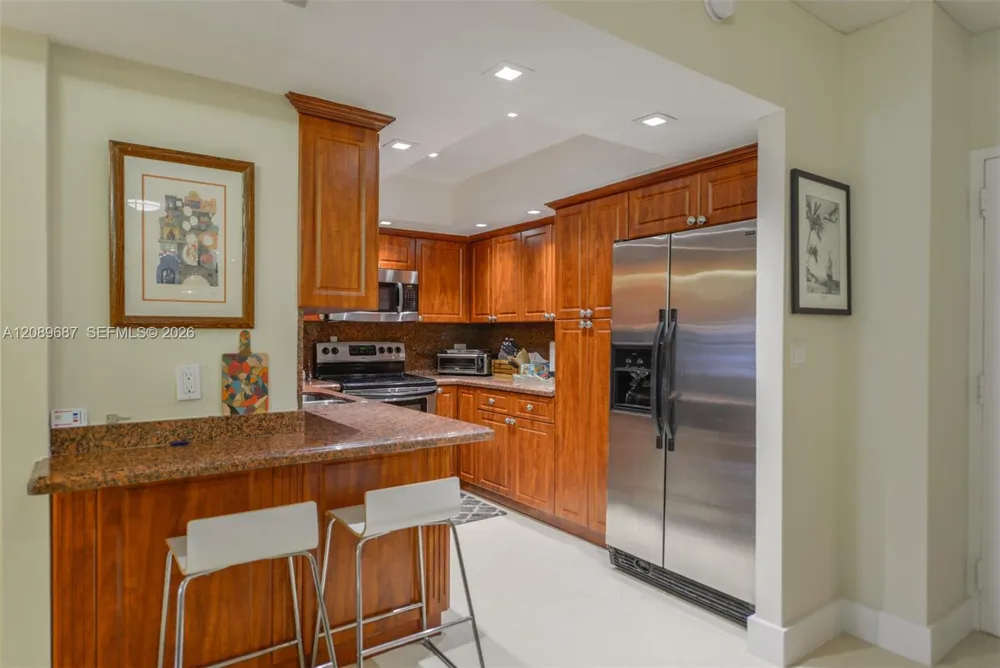 1950 S Ocean Dr #5A Hallandale Beach, FL 33009