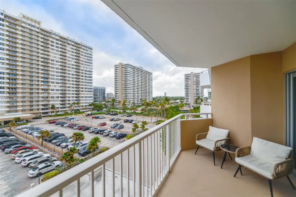 1950 S Ocean Dr #5A Hallandale Beach, FL 33009