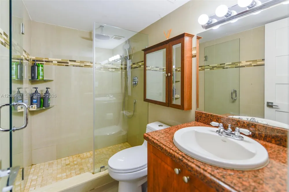 1950 S Ocean Dr #5A Hallandale Beach, FL 33009