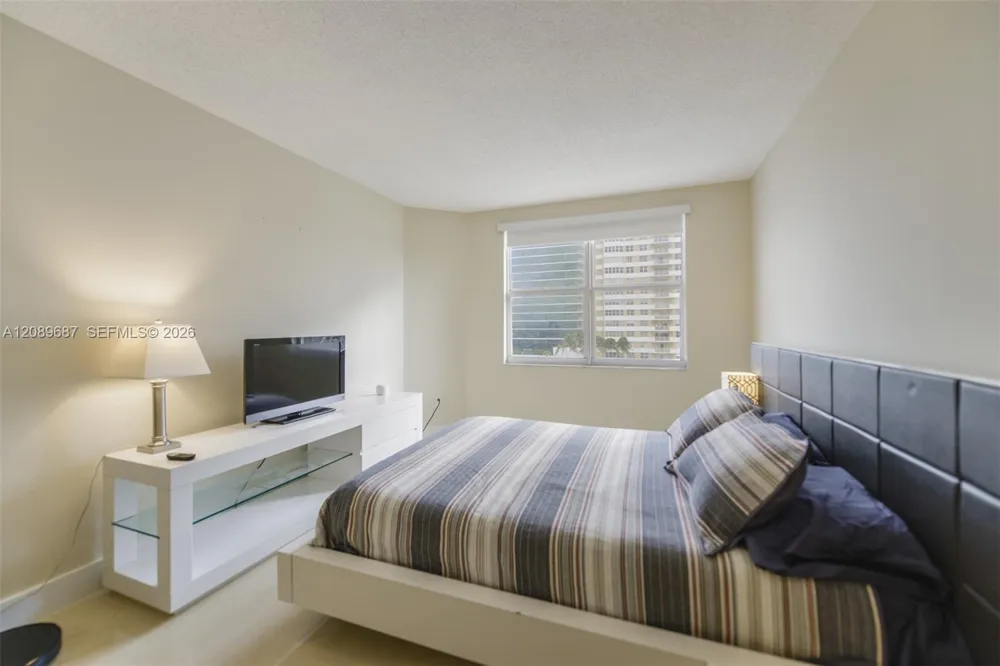 1950 S Ocean Dr #5A Hallandale Beach, FL 33009