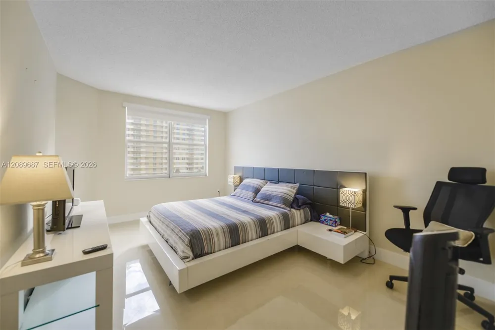 1950 S Ocean Dr #5A Hallandale Beach, FL 33009
