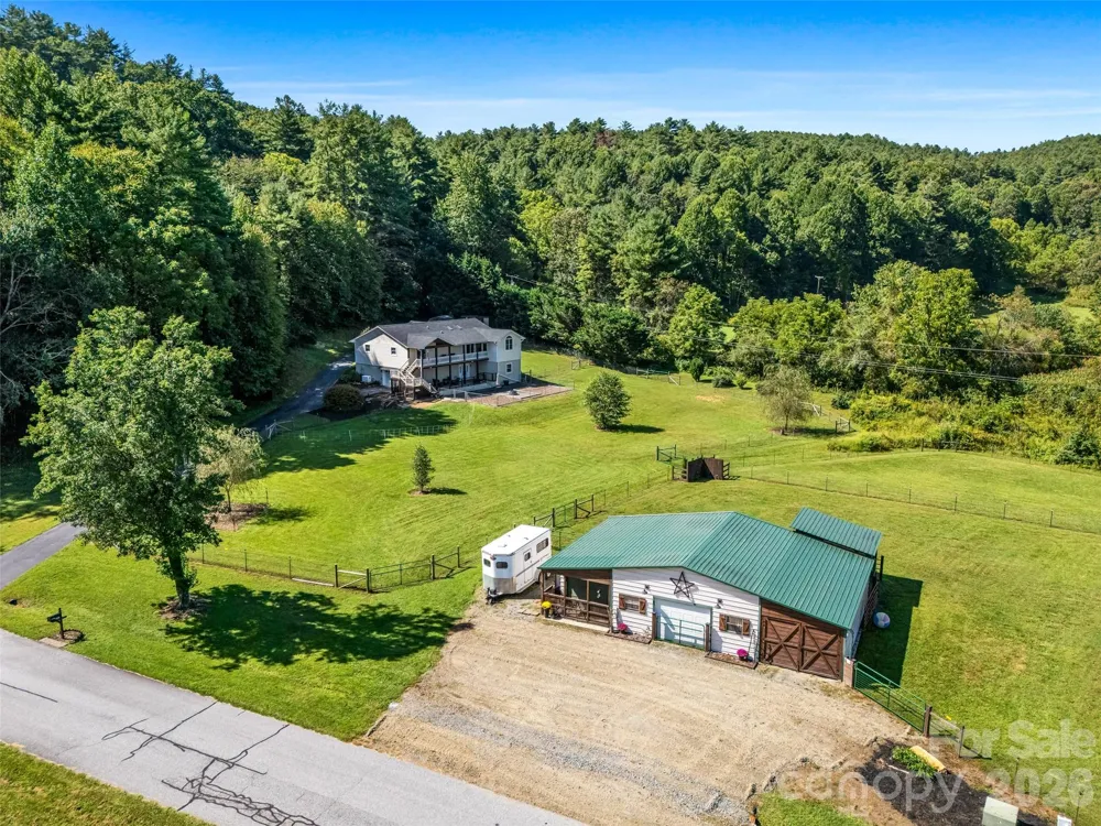 202 Morgan Drive Penrose, NC 28766