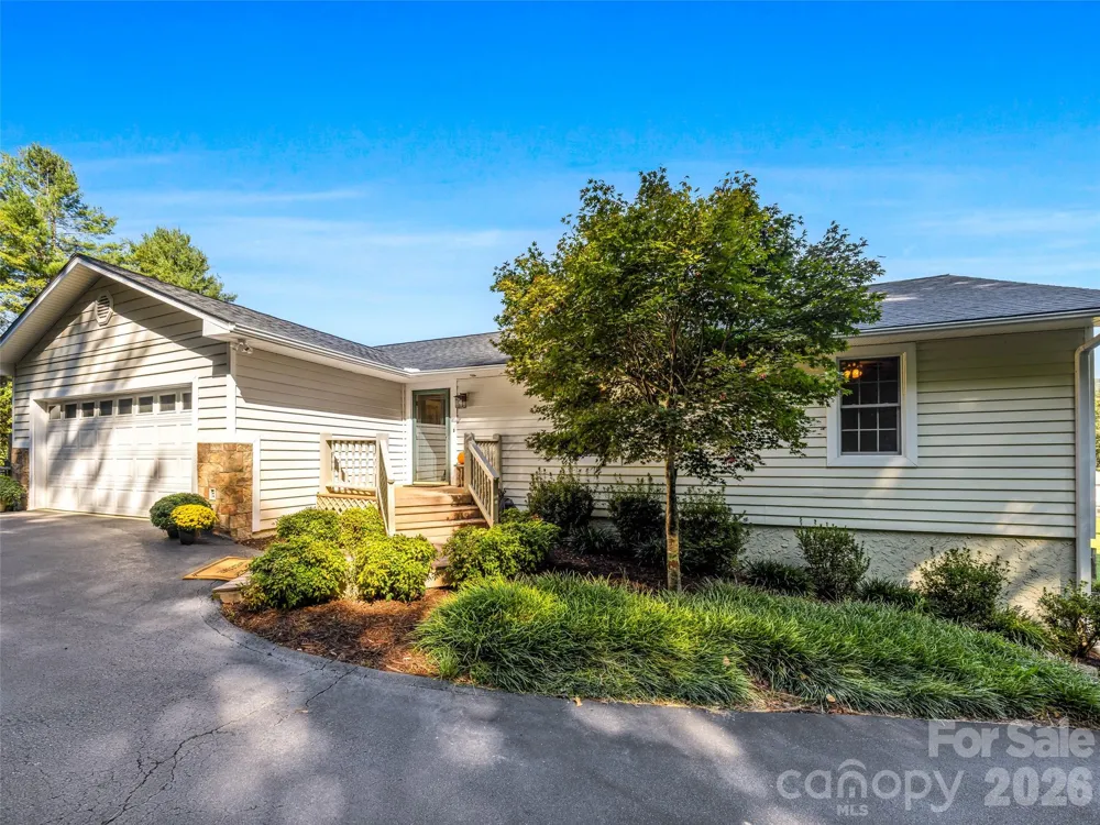 202 Morgan Drive Penrose, NC 28766