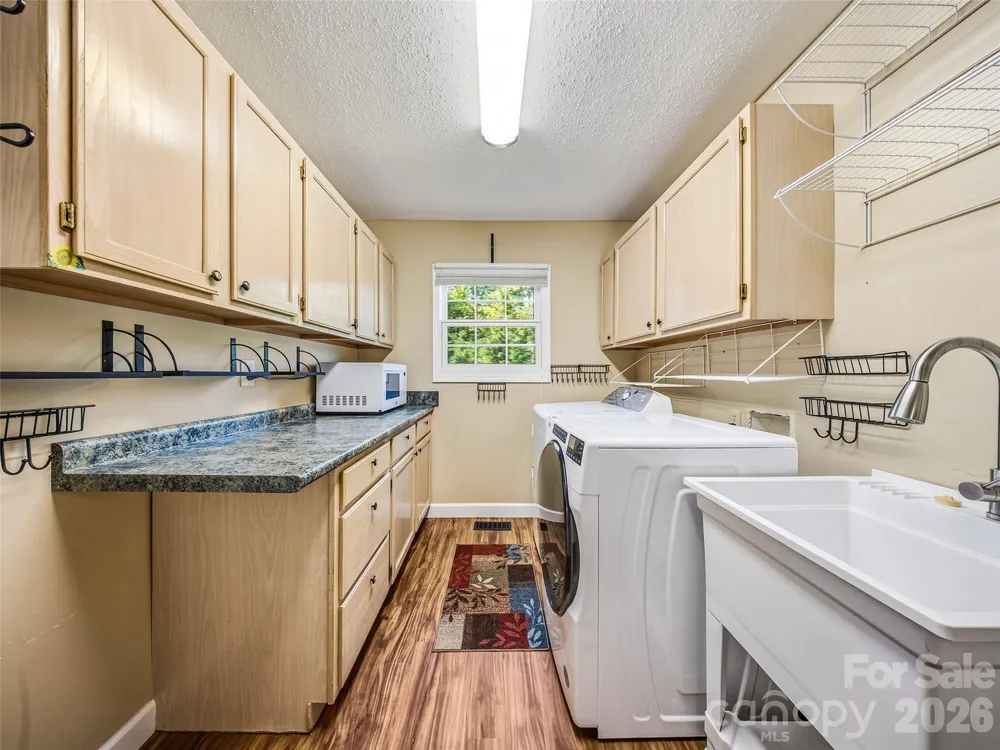 202 Morgan Drive Penrose, NC 28766