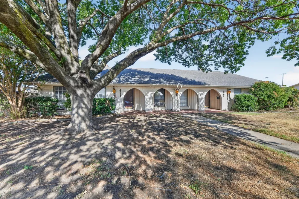 4902 Inverness Avenue Fort Worth, TX 76132