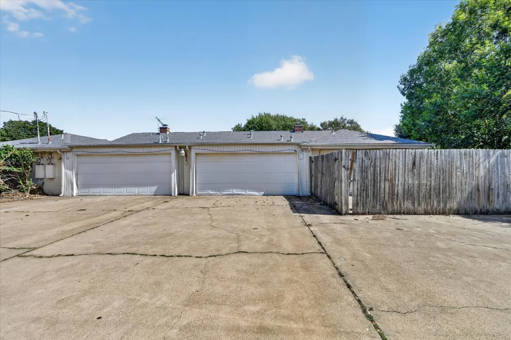 4902 Inverness Avenue Fort Worth, TX 76132