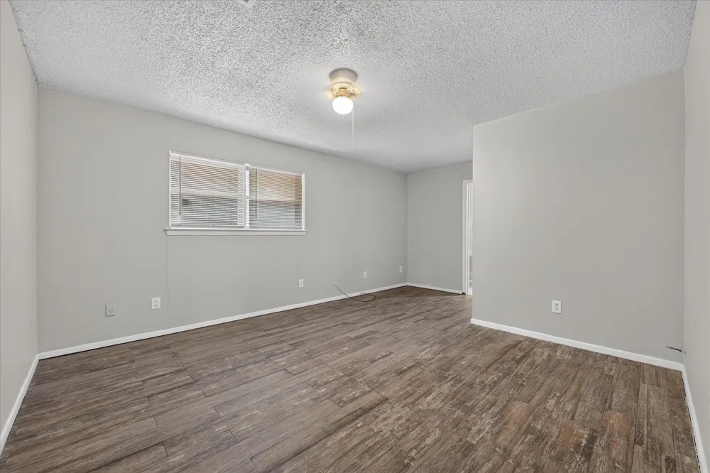 4902 Inverness Avenue Fort Worth, TX 76132