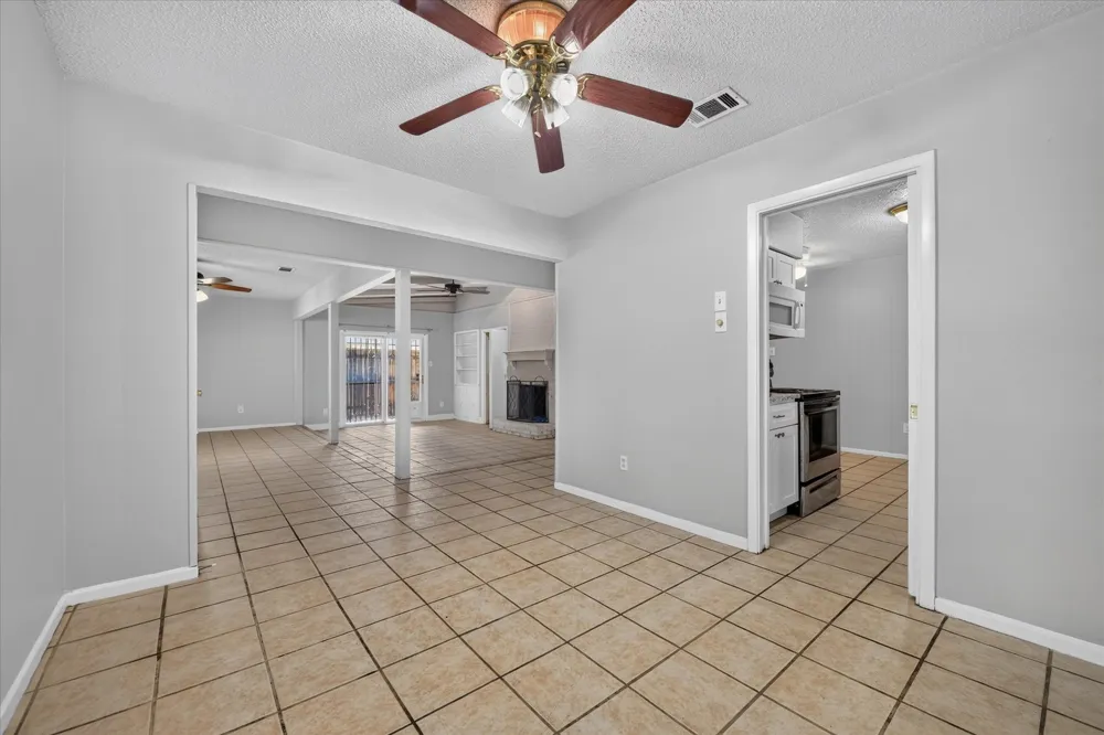 4902 Inverness Avenue Fort Worth, TX 76132