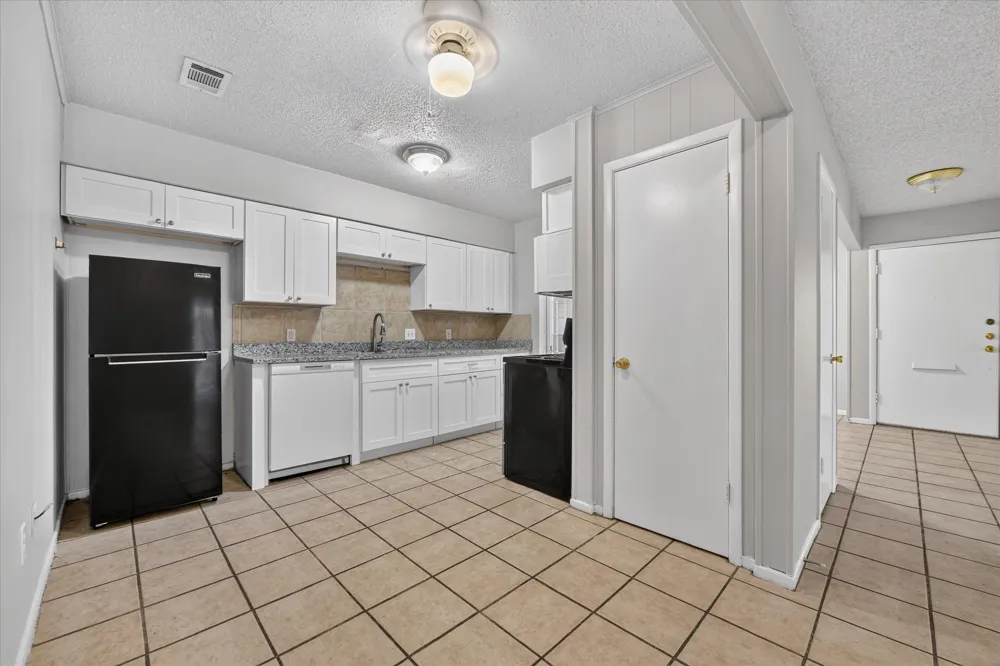 4902 Inverness Avenue Fort Worth, TX 76132
