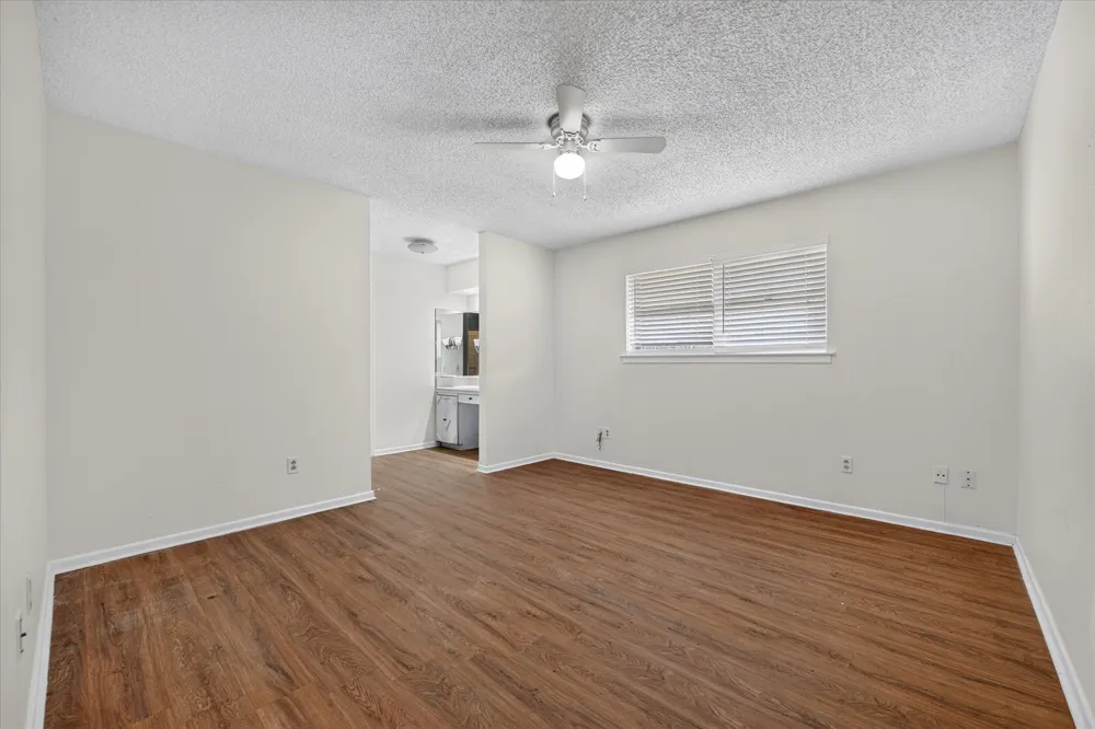 4900 Inverness Avenue Fort Worth, TX 76132