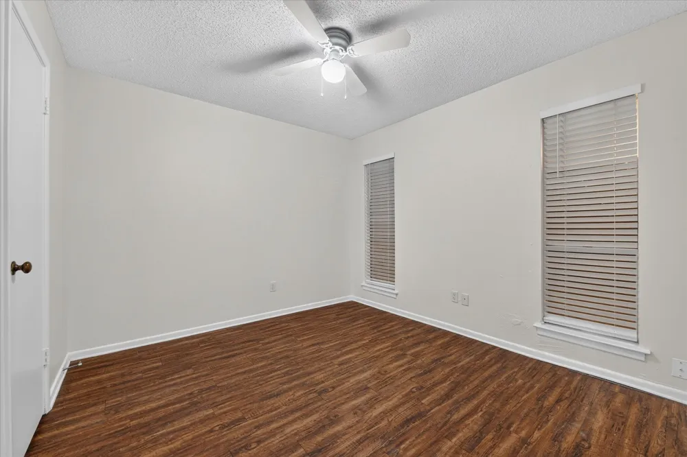 4900 Inverness Avenue Fort Worth, TX 76132